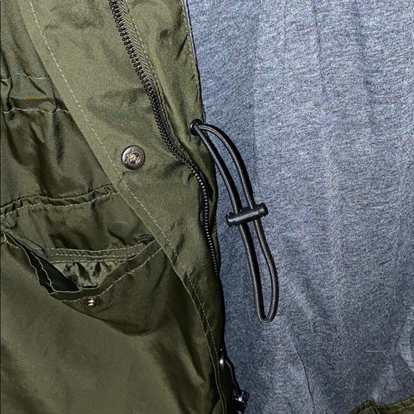 Green jacket with adjustable hood and waist - Picture 3 of 4